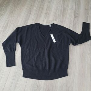 Cashmere Dolman Sleeve Black Sweater